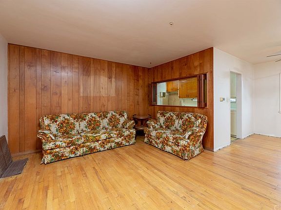 4th image of 6243 Centralia St