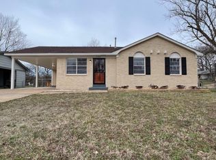 5162 Broken Oak Dr, Memphis, TN 38127