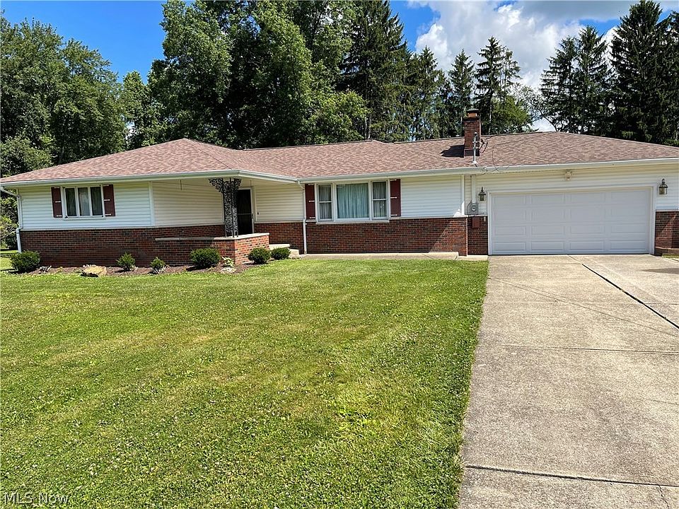 1st image of 572 Thomas Ln