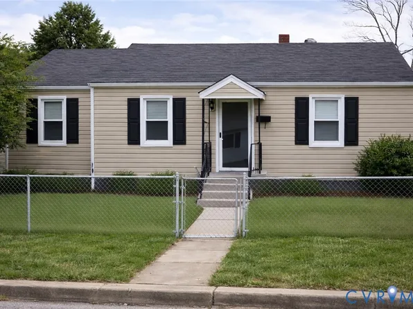 129 Seaboard St, Petersburg, VA 23803