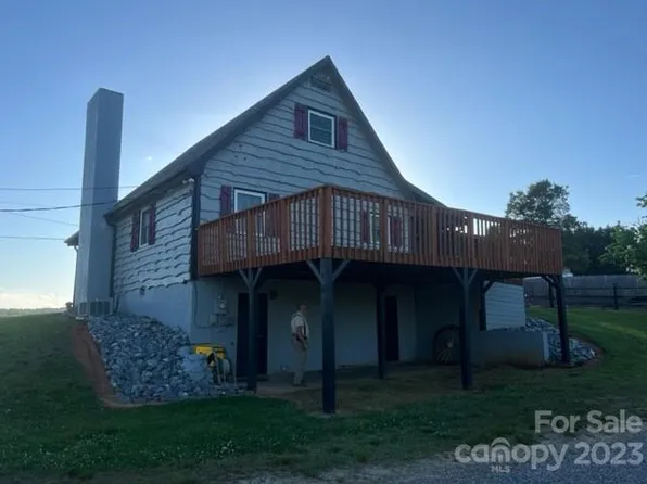 4338 Calico Rd, Lenoir, NC 28645