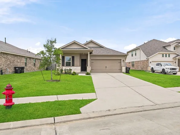 14739 Sweet Water Dr, Baytown, TX 77523