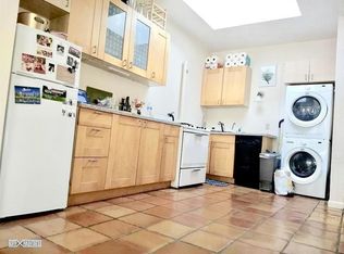 132 W 73rd St APT 5, New York, NY 10023