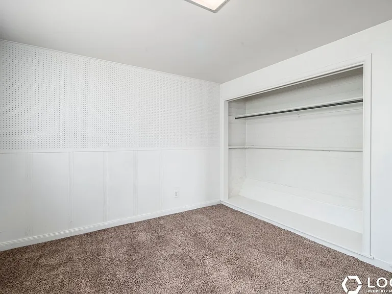 1180 E 560 N — Photo 14