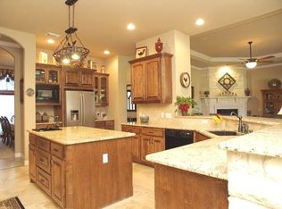 412 Buena Vista Dr, Georgetown, TX 78633