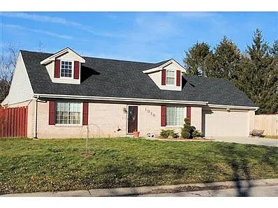 1010 Mount Dr photo 1