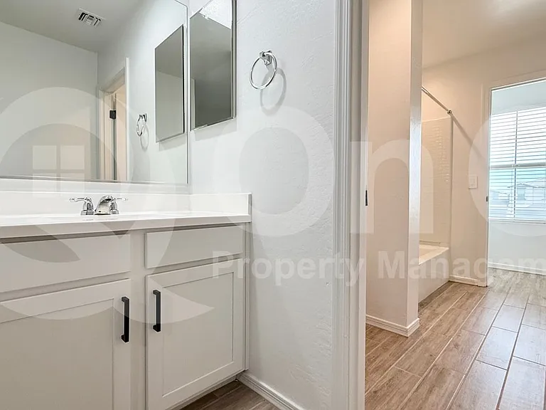 11343 E Upton Ave — Photo 17