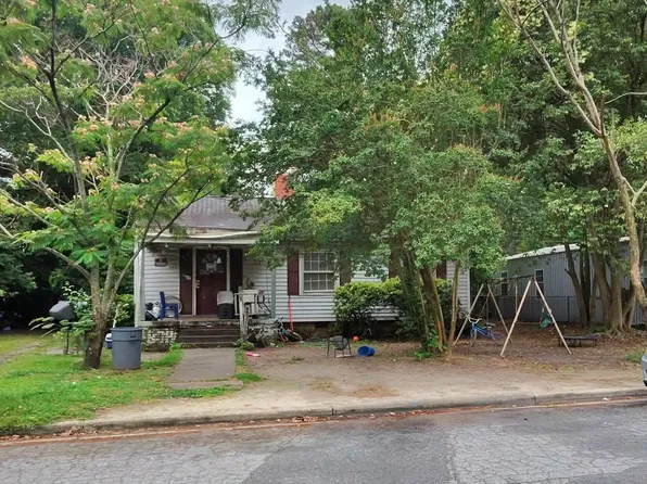 208 N Sylvan Drive, Greenville, NC 27834