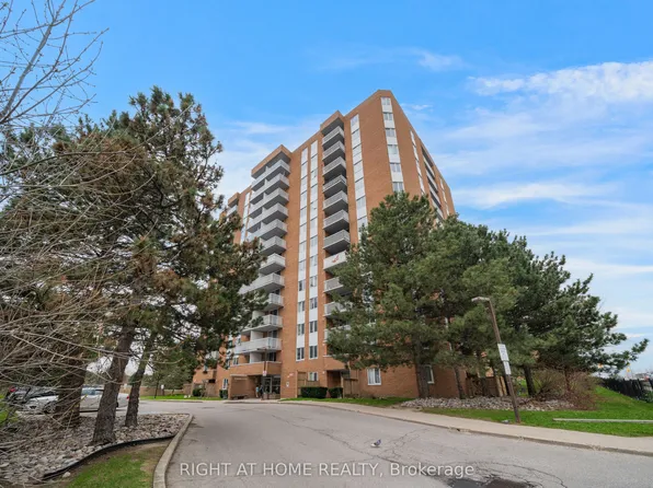 15 Sewells Rd #1005, Toronto, ON M1B 3V7