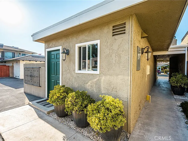 338 W Kelly Ave #B — Photo 27