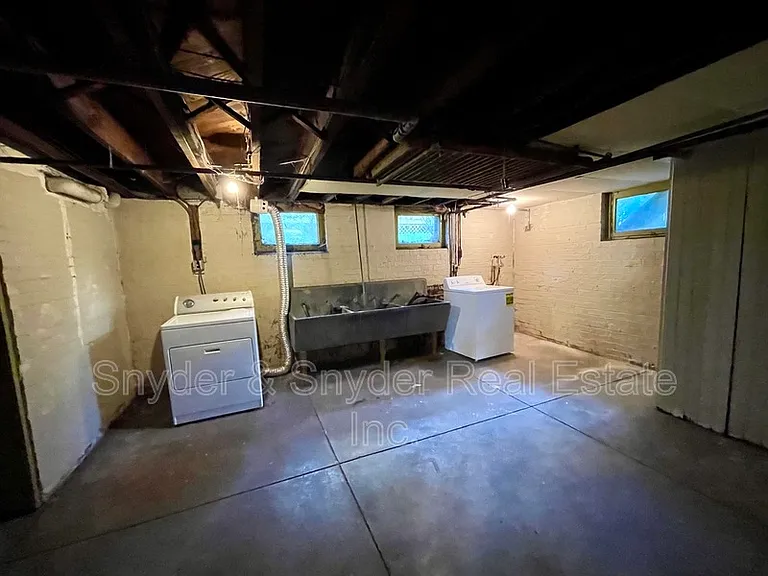 27 Casterton Ave #1 — Photo 18