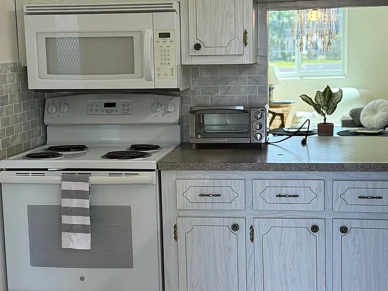 2616 Garden Dr N #105 — Photo 3