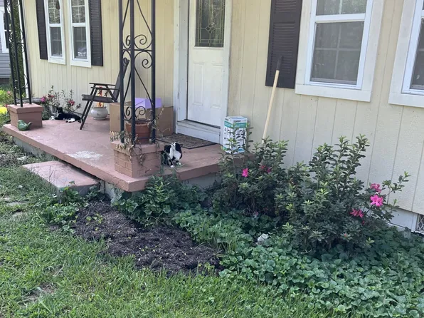 1817 Park Dr, Greenville, GA 30222