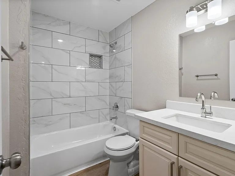5423 Bacher St #B — Photo 18