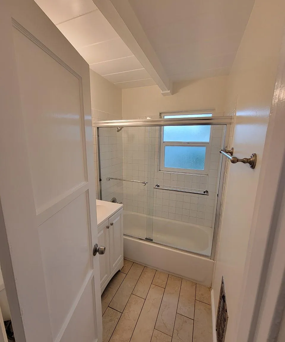 1 bed, 500 sqft, $1,825 — Photo 4