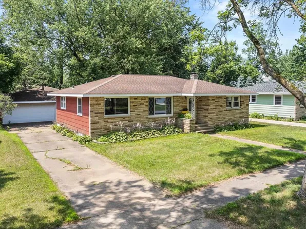 1824 GILKAY STREET, Stevens Point, WI 54481
