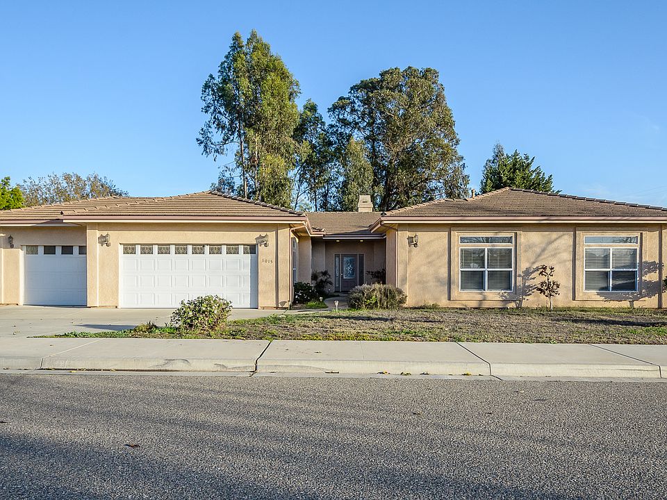 1st image of 1015 Gold Crest Dr
