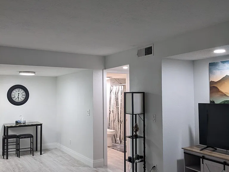 Santa Clara Dr — Photo 6