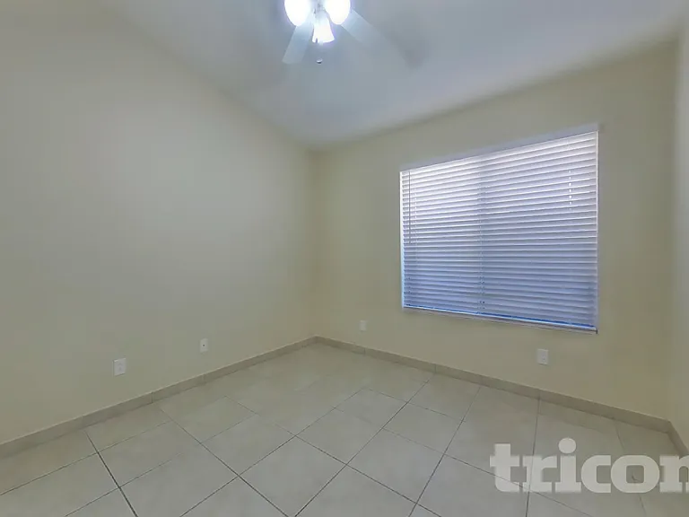 15028 W Elko Dr — Photo 13