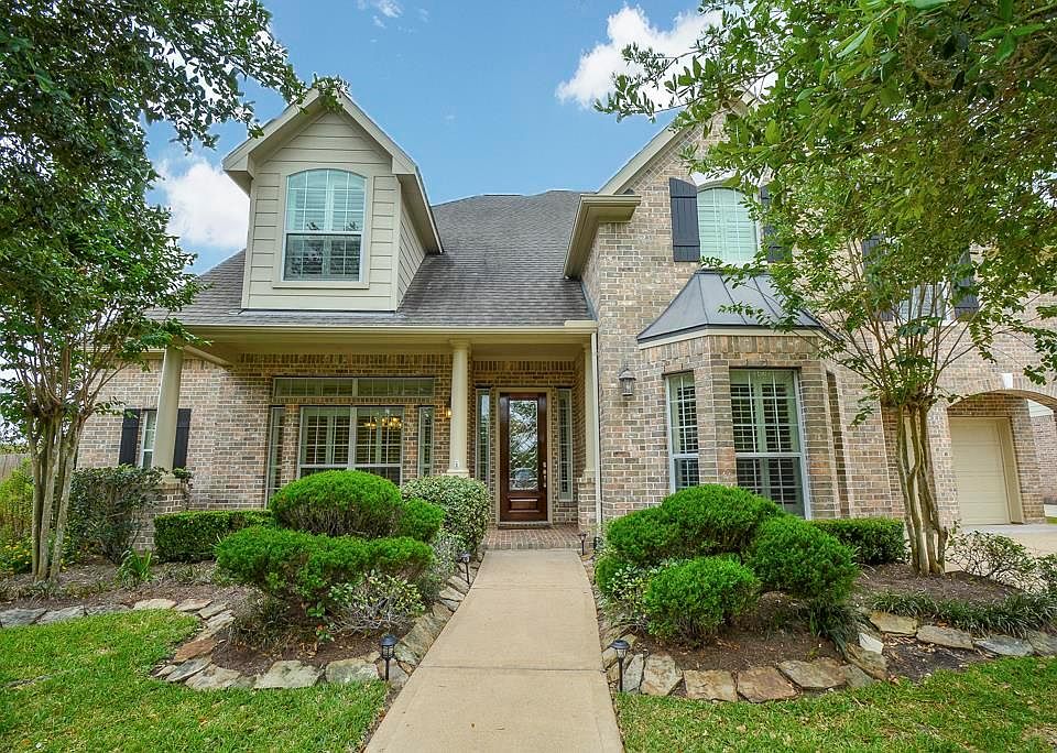 1st image of 8318 Bluebird Ln