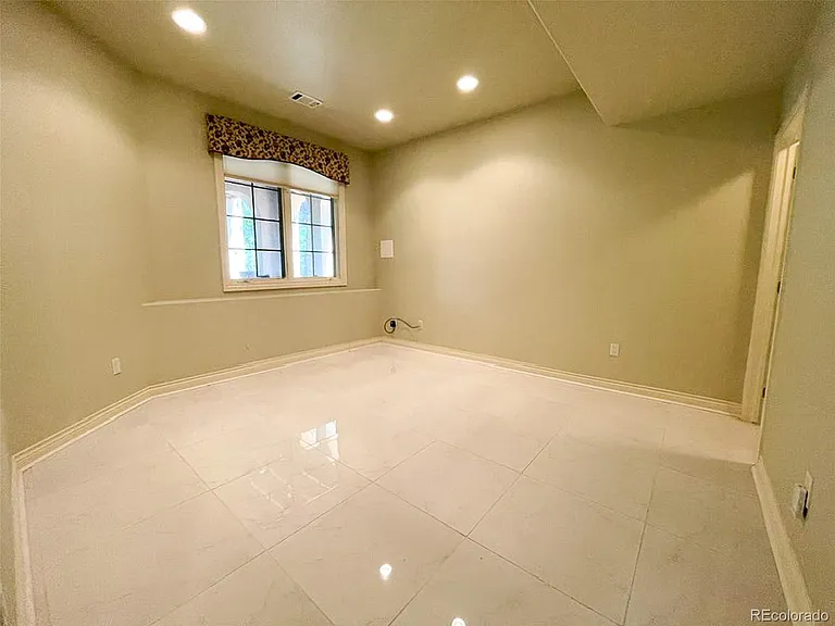 13901 E Saratoga Pl — Photo 14