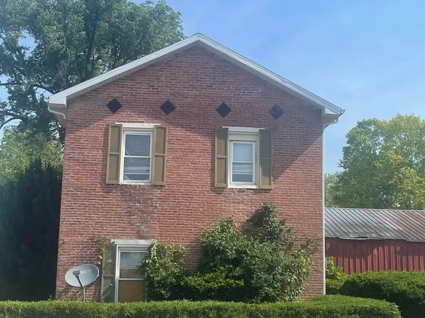 300 N East St, Jacksonville, IL 62650
