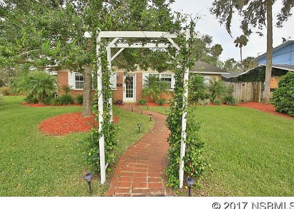 2nd image of 1601 Magnolia St