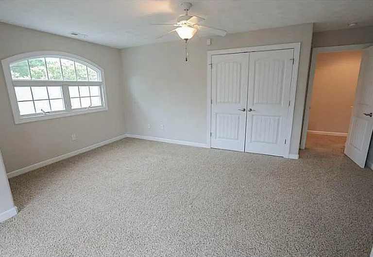 1325 Buckingham Ave — Photo 15
