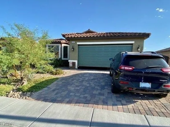 2081 Hunt Woods Ct, Laughlin, NV 89029