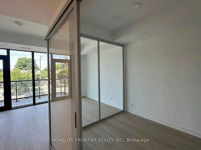 699 Sheppard Ave E #221 — Photo 4