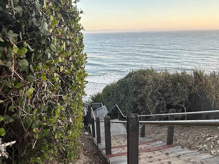 Steps to Mesa Lane Beach are a 8-9 minute walk from the house.