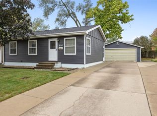 340 W Post Rd NW, Cedar Rapids, IA 52405
