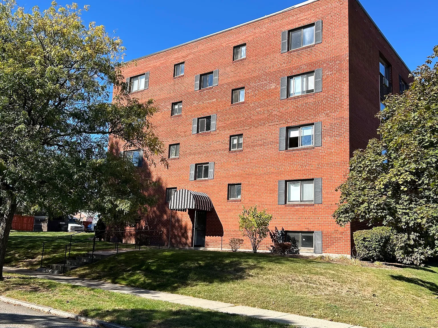 266 Essex Street — Photo 2