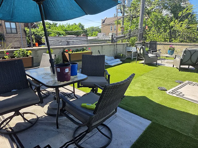 1542 W Wabansia Ave #1 — Photo 18
