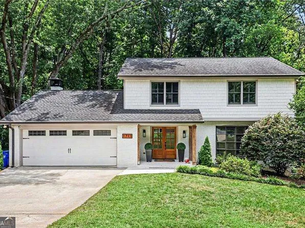 1711 W Nancy Creek Dr, Atlanta, GA 30319
