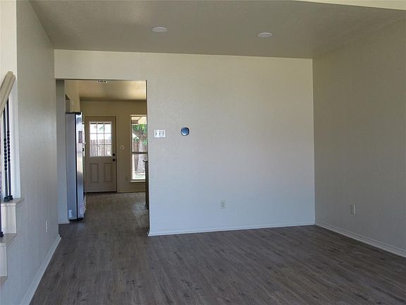 3rd image of 2904 Shiloh Ln