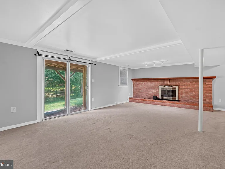 8006 Lady Lewis Ct — Photo 26