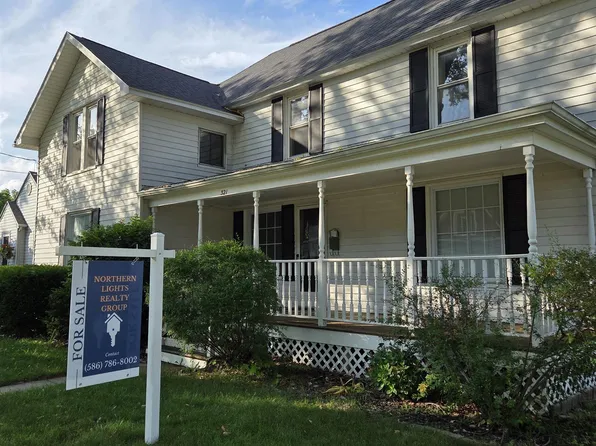 321 Lamson St, Grand Ledge, MI 48837