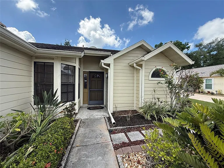 5025 82nd Way E — Photo 4