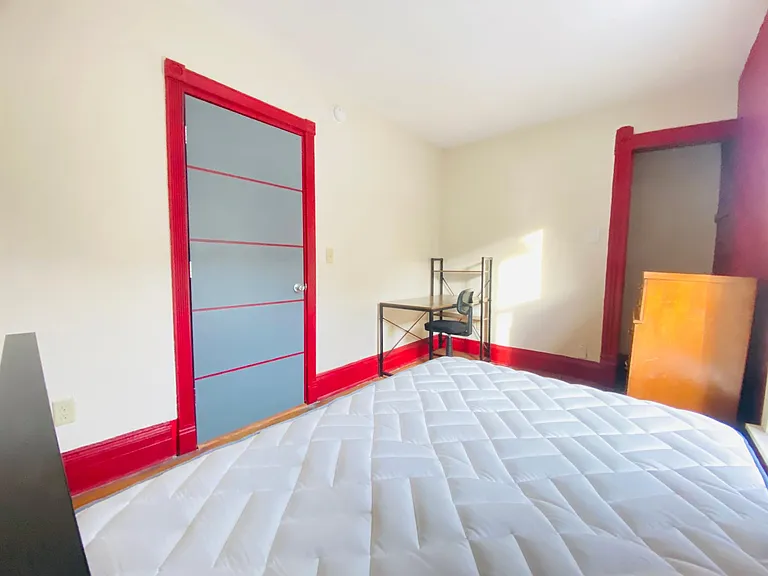 1337 Madison St #A — Photo 45
