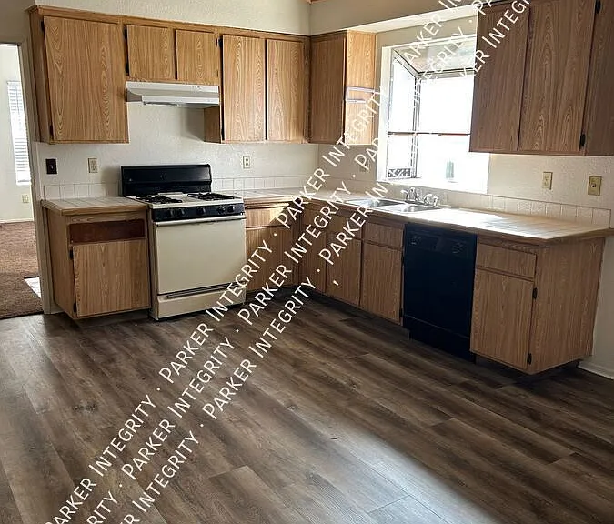 13798 Mount Baldy Way — Photo 7
