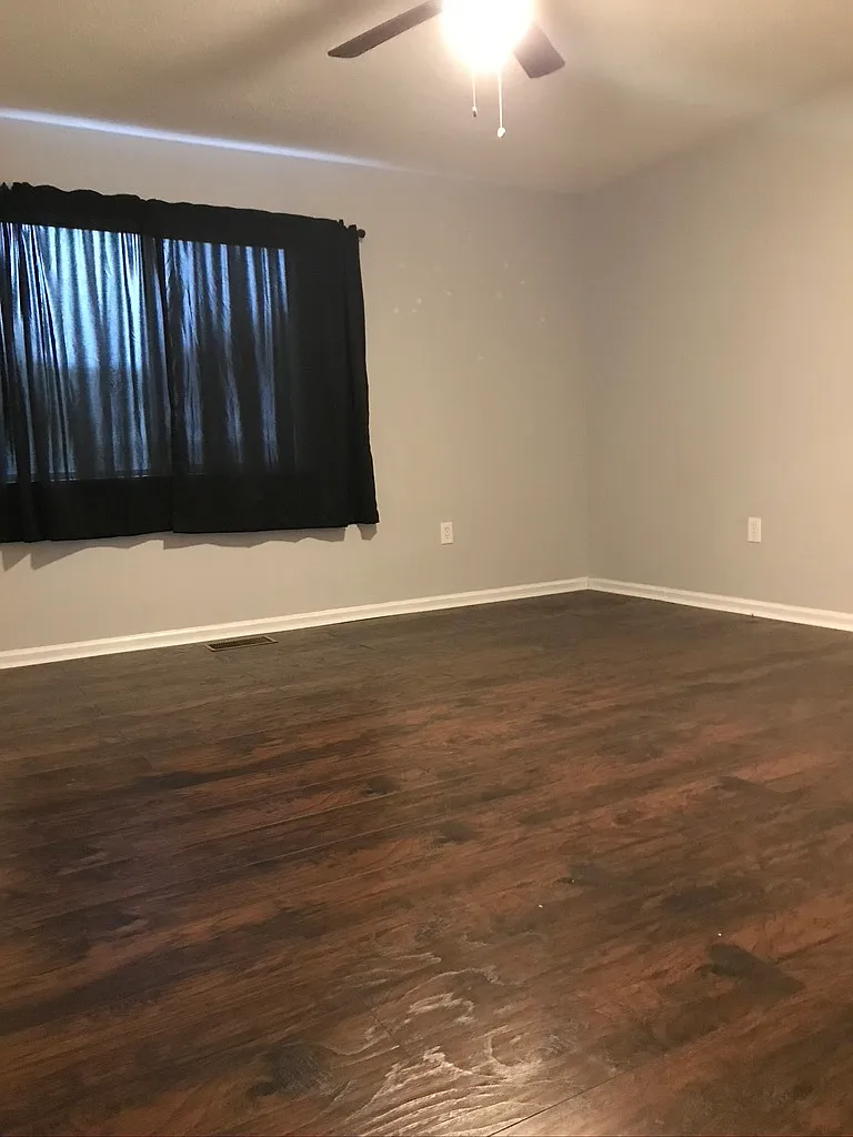 2 bed, 1.5 bath, 1120 sqft, $1,400 — Photo 4
