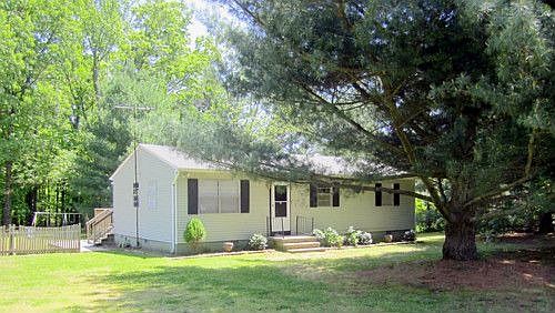 1st image of 1126 W Chapel Dr