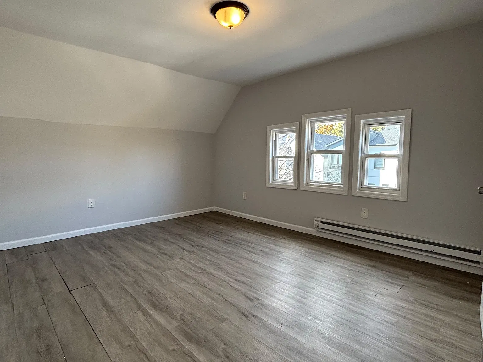 1 bed, 650 sqft, $1,400 — Photo 2