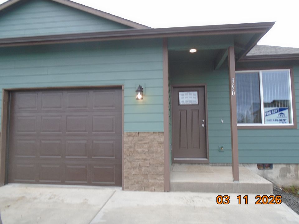 1st image of 388 & 390 Clover St #390