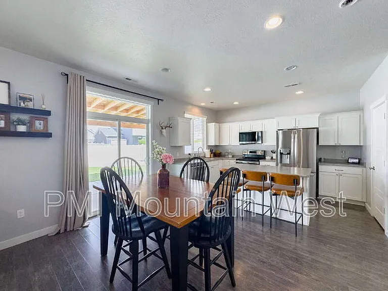 3565 S Water Lilly Ln — Photo 16