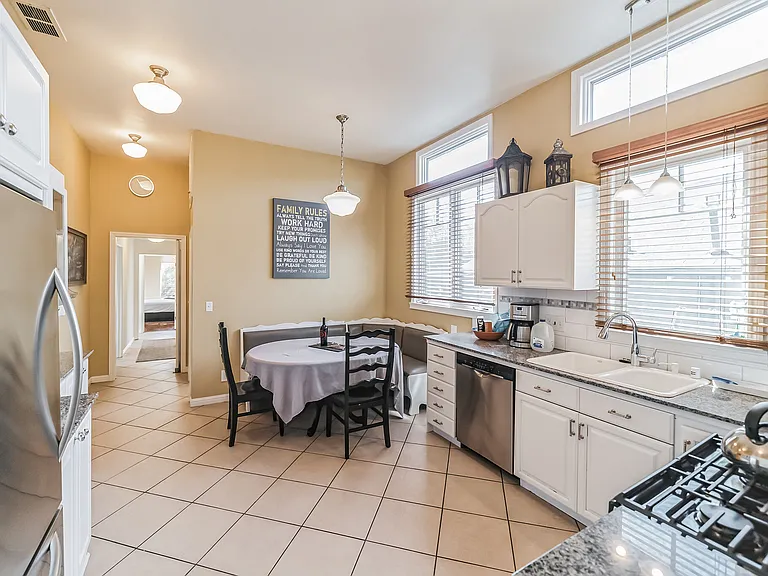 1227 Sherman St #1227 — Photo 5