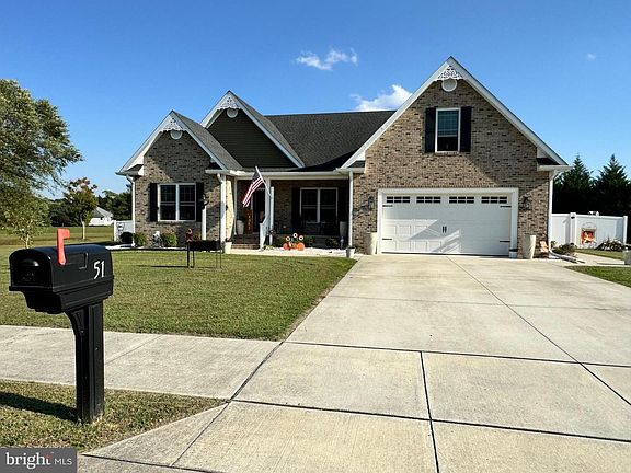 3rd image of 51 Vale Blvd