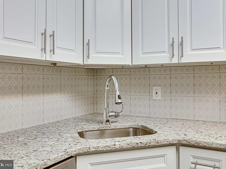 2210 Springwood Dr #207 — Photo 14