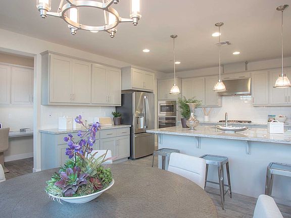 Residence 3 - Kitchen Dining Room